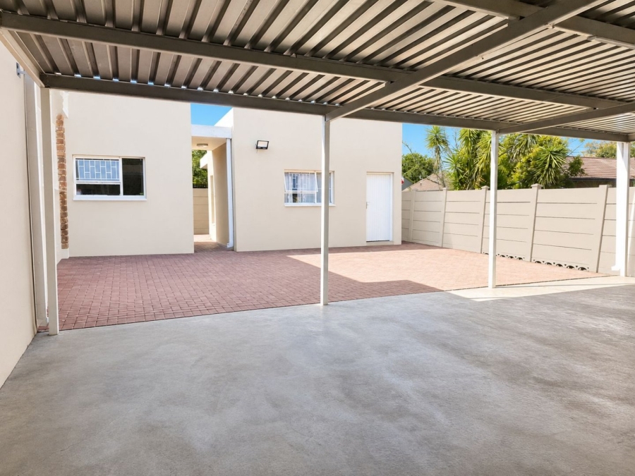 4 Bedroom Property for Sale in Universitas Ridge Free State